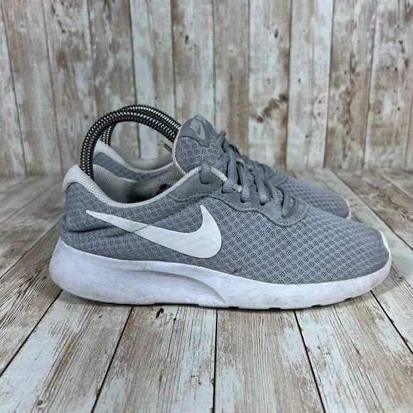 Nike Tanjun Grey Womens‎ 6.5 - Picture 1 of 8